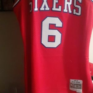 2 sixers jersey